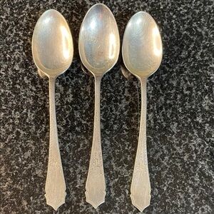 Vtg Elegant Silver Dining Spoons Set